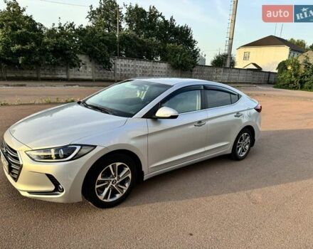 Сірий Хендай Елантра, об'ємом двигуна 1.6 л та пробігом 132 тис. км за 13500 $, фото 1 на Automoto.ua