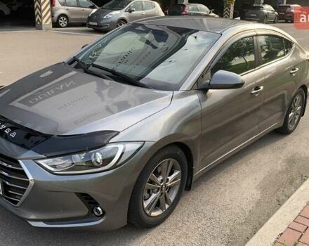 Сірий Хендай Елантра, об'ємом двигуна 2 л та пробігом 165 тис. км за 10700 $, фото 1 на Automoto.ua