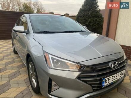 Хендай Элантра 2020 в Днепре (Днепропетровске) на Automoto.ua Серый Хендай Элантра, объемом двигателя 2 л и пробегом 25 тыс. км за 15300 $, фото 1 на Automoto.ua