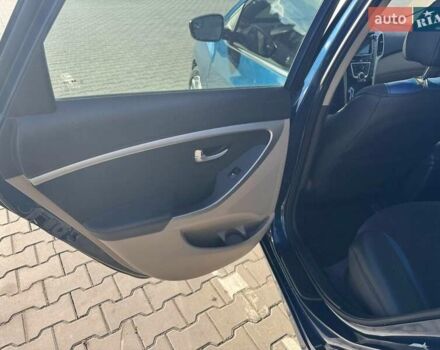 Хендай Элантра 2015 в Луцке на Automoto.ua Синий Хендай Элантра, объемом двигателя 2 л и пробегом 151 тыс. км за 9300 $, фото 3 на Automoto.ua