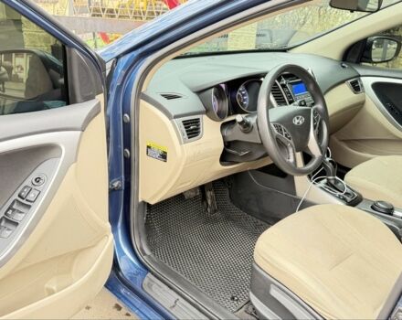 Синій Хендай Елантра, об'ємом двигуна 2 л та пробігом 151 тис. км за 8199 $, фото 6 на Automoto.ua