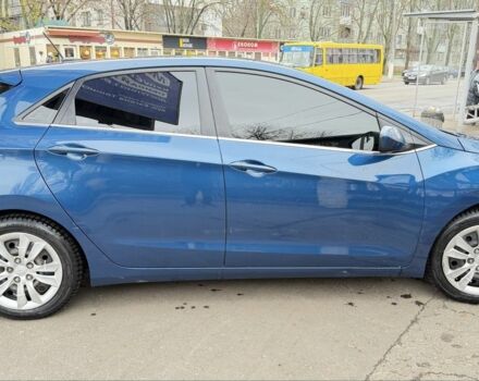 Синій Хендай Елантра, об'ємом двигуна 2 л та пробігом 151 тис. км за 8199 $, фото 2 на Automoto.ua