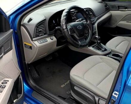 Синий Хендай Элантра, объемом двигателя 2 л и пробегом 190 тыс. км за 10700 $, фото 5 на Automoto.ua