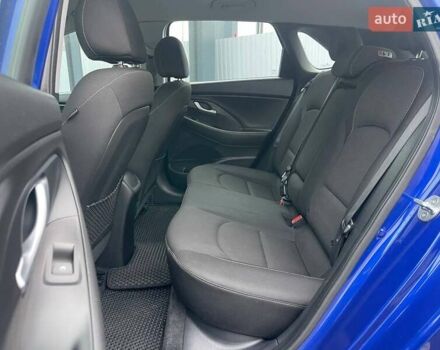 Синий Хендай Элантра, объемом двигателя 2 л и пробегом 135 тыс. км за 12990 $, фото 9 на Automoto.ua