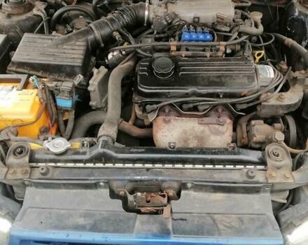 Синій Хендай Елантра, об'ємом двигуна 1.5 л та пробігом 455 тис. км за 750 $, фото 5 на Automoto.ua