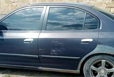 Синий Хендай Элантра, объемом двигателя 1.6 л и пробегом 306 тыс. км за 2400 $, фото 2 на Automoto.ua