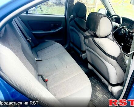 Синій Хендай Елантра, об'ємом двигуна 1.6 л та пробігом 200 тис. км за 3250 $, фото 5 на Automoto.ua