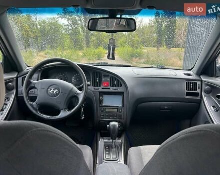 Синий Хендай Элантра, объемом двигателя 2 л и пробегом 320 тыс. км за 4000 $, фото 7 на Automoto.ua