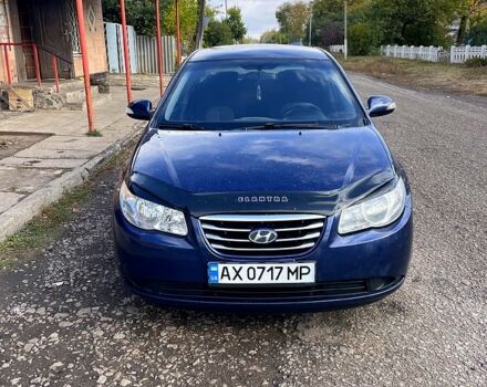 Синий Хендай Элантра, объемом двигателя 1.6 л и пробегом 210 тыс. км за 4000 $, фото 1 на Automoto.ua