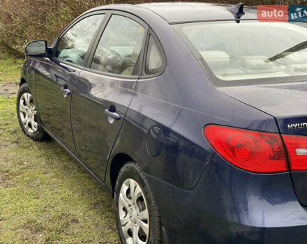 Синий Хендай Элантра, объемом двигателя 1.98 л и пробегом 238 тыс. км за 6999 $, фото 2 на Automoto.ua