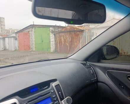 Синий Хендай Элантра, объемом двигателя 1.6 л и пробегом 327 тыс. км за 6300 $, фото 12 на Automoto.ua