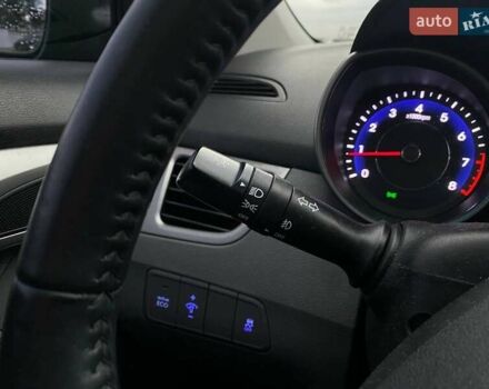 Синий Хендай Элантра, объемом двигателя 1.8 л и пробегом 215 тыс. км за 7990 $, фото 31 на Automoto.ua