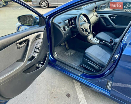 Синій Хендай Елантра, об'ємом двигуна 1.8 л та пробігом 160 тис. км за 9300 $, фото 6 на Automoto.ua