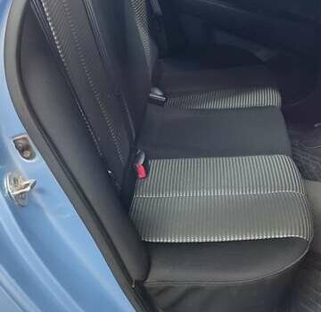 Синий Хендай Элантра, объемом двигателя 1.49 л и пробегом 162 тыс. км за 8000 $, фото 10 на Automoto.ua