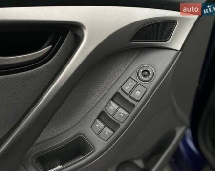 Синій Хендай Елантра, об'ємом двигуна 1.8 л та пробігом 215 тис. км за 8990 $, фото 17 на Automoto.ua