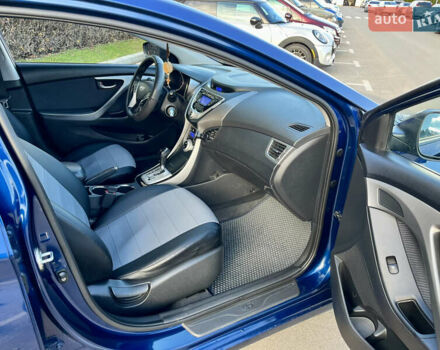 Синій Хендай Елантра, об'ємом двигуна 1.8 л та пробігом 160 тис. км за 9300 $, фото 7 на Automoto.ua