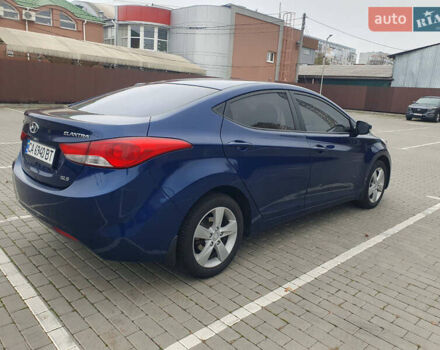 Синий Хендай Элантра, объемом двигателя 1.8 л и пробегом 195 тыс. км за 10300 $, фото 6 на Automoto.ua