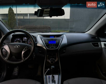 Синій Хендай Елантра, об'ємом двигуна 1.8 л та пробігом 273 тис. км за 6500 $, фото 8 на Automoto.ua