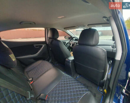 Синий Хендай Элантра, объемом двигателя 1.8 л и пробегом 195 тыс. км за 10300 $, фото 16 на Automoto.ua