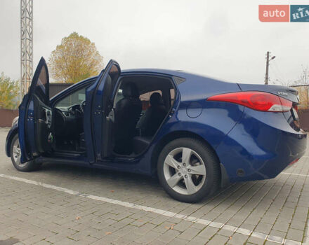 Синий Хендай Элантра, объемом двигателя 1.8 л и пробегом 195 тыс. км за 10300 $, фото 17 на Automoto.ua