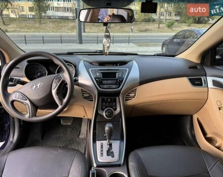 Синий Хендай Элантра, объемом двигателя 1.8 л и пробегом 219 тыс. км за 8700 $, фото 11 на Automoto.ua