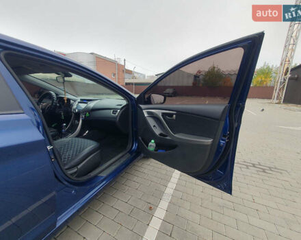 Синий Хендай Элантра, объемом двигателя 1.8 л и пробегом 195 тыс. км за 10300 $, фото 15 на Automoto.ua