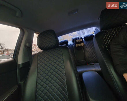 Синий Хендай Элантра, объемом двигателя 1.8 л и пробегом 195 тыс. км за 10300 $, фото 19 на Automoto.ua