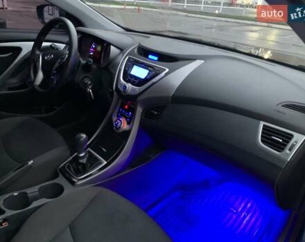 Хендай Элантра 2013 в Харькове на Automoto.ua Синий Хендай Элантра, объемом двигателя 1.59 л и пробегом 63 тыс. км за 9800 $, фото 23 на Automoto.ua