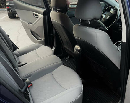 Синій Хендай Елантра, об'ємом двигуна 1.8 л та пробігом 273 тис. км за 6500 $, фото 9 на Automoto.ua