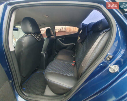 Синий Хендай Элантра, объемом двигателя 1.8 л и пробегом 195 тыс. км за 10300 $, фото 12 на Automoto.ua