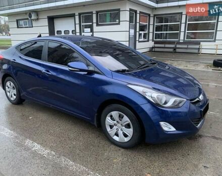 Хендай Элантра 2013 в Харькове на Automoto.ua Синий Хендай Элантра, объемом двигателя 1.59 л и пробегом 63 тыс. км за 9800 $, фото 13 на Automoto.ua