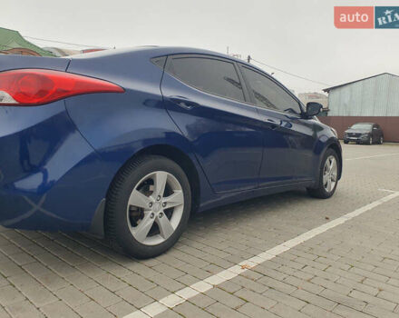 Синий Хендай Элантра, объемом двигателя 1.8 л и пробегом 195 тыс. км за 10300 $, фото 5 на Automoto.ua