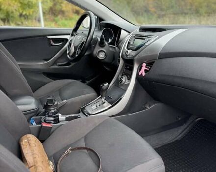 Синий Хендай Элантра, объемом двигателя 1.8 л и пробегом 187 тыс. км за 9950 $, фото 3 на Automoto.ua