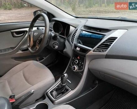 Синий Хендай Элантра, объемом двигателя 1.8 л и пробегом 166 тыс. км за 7000 $, фото 8 на Automoto.ua