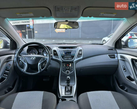 Хендай Элантра 2015 в Киеве на Automoto.ua Синий Хендай Элантра, объемом двигателя 1.8 л и пробегом 124 тыс. км за 8900 $, фото 11 на Automoto.ua