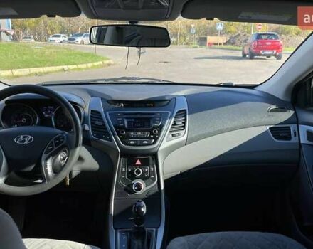 Синій Хендай Елантра, об'ємом двигуна 1.8 л та пробігом 321 тис. км за 10999 $, фото 12 на Automoto.ua