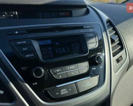 Синій Хендай Елантра, об'ємом двигуна 1.8 л та пробігом 321 тис. км за 10999 $, фото 20 на Automoto.ua