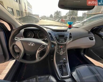 Синий Хендай Элантра, объемом двигателя 1.8 л и пробегом 188 тыс. км за 9000 $, фото 5 на Automoto.ua