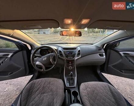 Синій Хендай Елантра, об'ємом двигуна 1.8 л та пробігом 300 тис. км за 10500 $, фото 9 на Automoto.ua