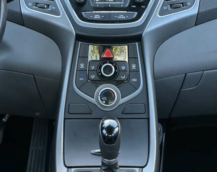 Хендай Элантра 2015 в Киеве на Automoto.ua Синий Хендай Элантра, объемом двигателя 1.8 л и пробегом 124 тыс. км за 8900 $, фото 10 на Automoto.ua