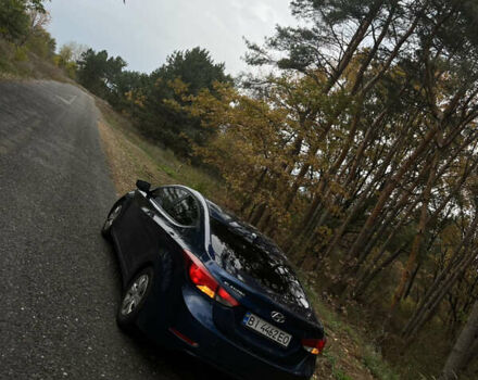 Синий Хендай Элантра, объемом двигателя 1.8 л и пробегом 200 тыс. км за 8900 $, фото 3 на Automoto.ua