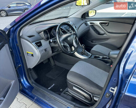 Хендай Элантра 2015 в Киеве на Automoto.ua Синий Хендай Элантра, объемом двигателя 1.8 л и пробегом 124 тыс. км за 8900 $, фото 14 на Automoto.ua