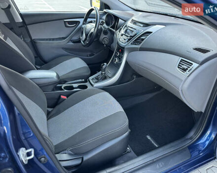 Хендай Элантра 2015 в Киеве на Automoto.ua Синий Хендай Элантра, объемом двигателя 1.8 л и пробегом 124 тыс. км за 8900 $, фото 13 на Automoto.ua