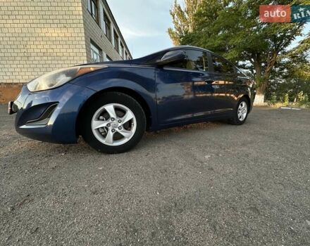 Синій Хендай Елантра, об'ємом двигуна 1.8 л та пробігом 300 тис. км за 10500 $, фото 3 на Automoto.ua