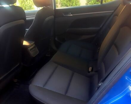 Синий Хендай Элантра, объемом двигателя 2 л и пробегом 189 тыс. км за 10200 $, фото 5 на Automoto.ua