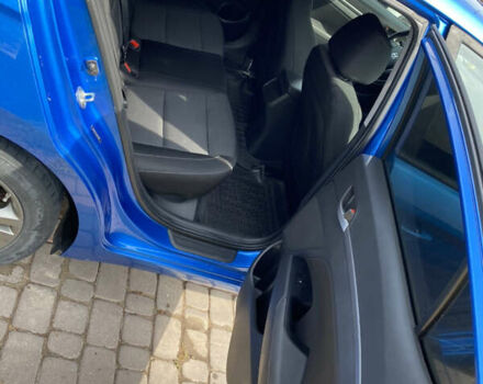 Синий Хендай Элантра, объемом двигателя 1.98 л и пробегом 180 тыс. км за 10300 $, фото 12 на Automoto.ua