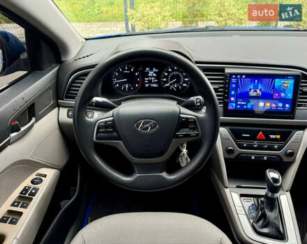 Синий Хендай Элантра, объемом двигателя 2 л и пробегом 145 тыс. км за 9950 $, фото 32 на Automoto.ua