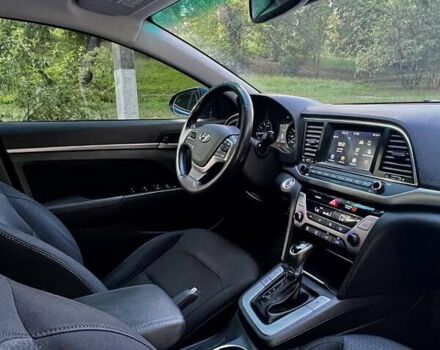 Синій Хендай Елантра, об'ємом двигуна 2 л та пробігом 168 тис. км за 11500 $, фото 16 на Automoto.ua