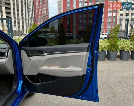 Синий Хендай Элантра, объемом двигателя 2 л и пробегом 145 тыс. км за 9950 $, фото 29 на Automoto.ua