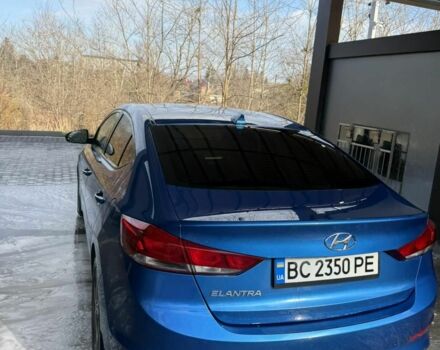Синий Хендай Элантра, объемом двигателя 2 л и пробегом 180 тыс. км за 11000 $, фото 5 на Automoto.ua